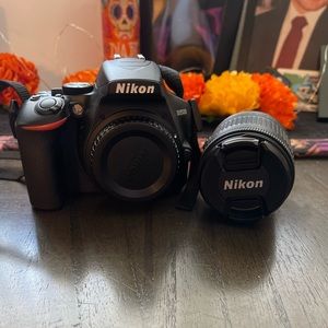 NikonD3500 Camera in box